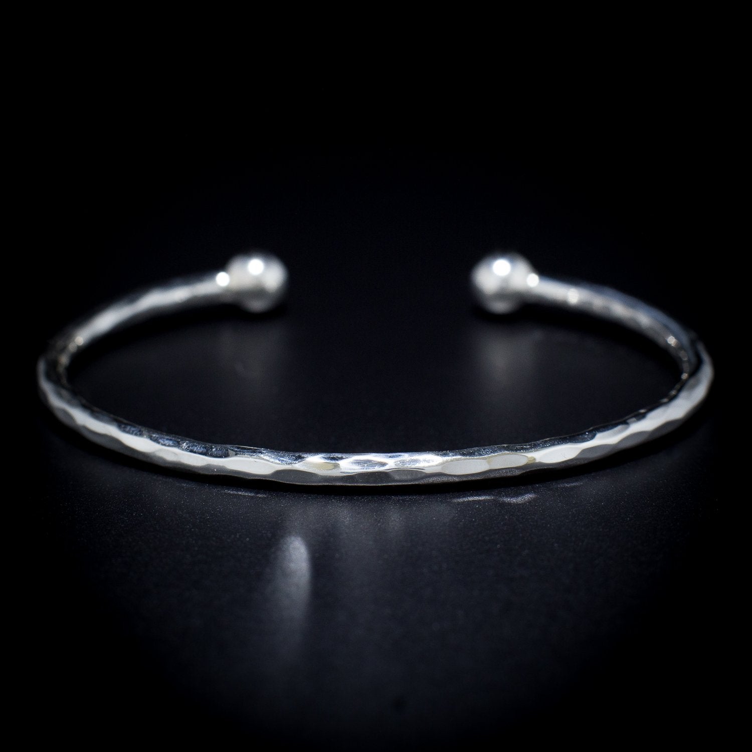 Classico - Cuff Sterling Silver 925 Unisex 3mm Round Hammered Polish 6mm Ball Tips