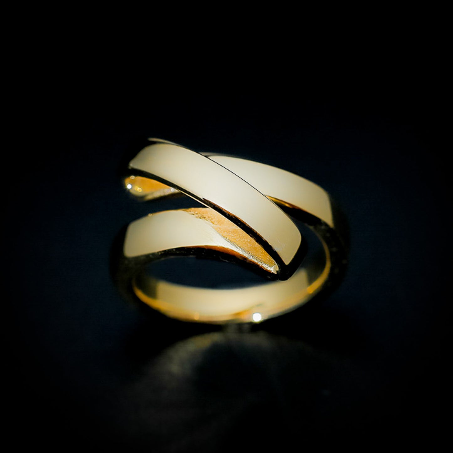 Ribbon Gold Ring